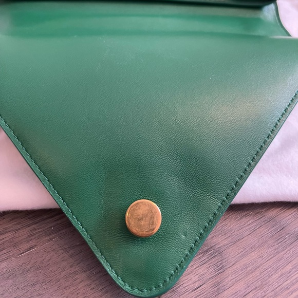 Bottega Veneta Large Mount Green Crossbody Bag - Picture 12 of 15